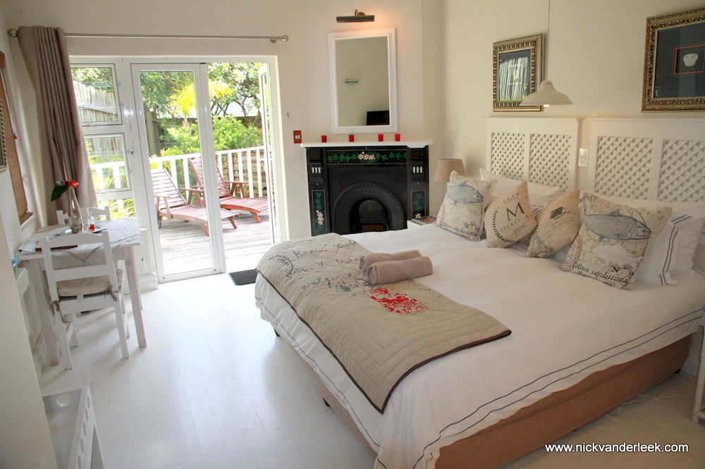 Sea Breeze Beach House Plettenberg Bay Exterior photo