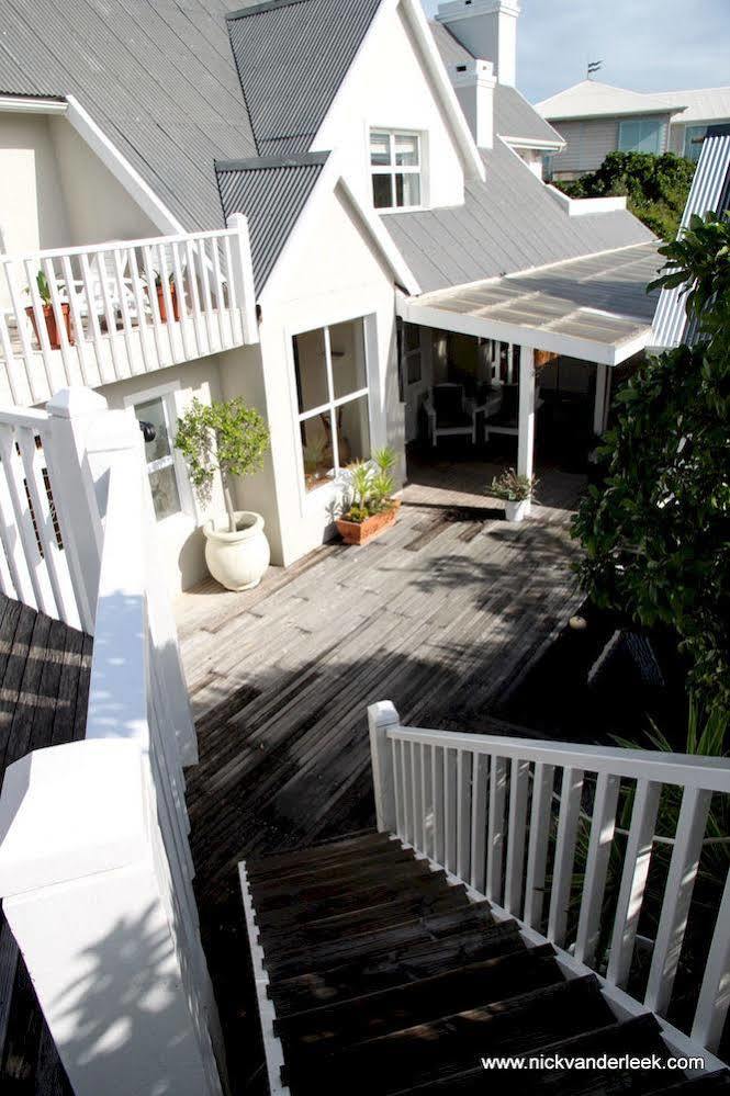 Sea Breeze Beach House Plettenberg Bay Exterior photo
